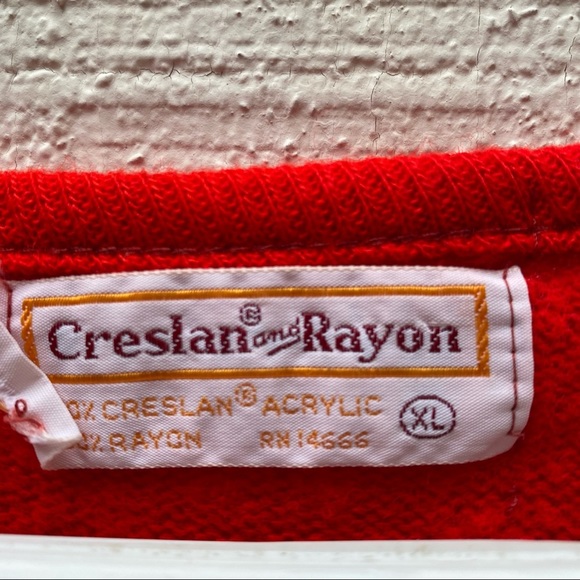 Vintage Football red sweater - Picture 3 of 6